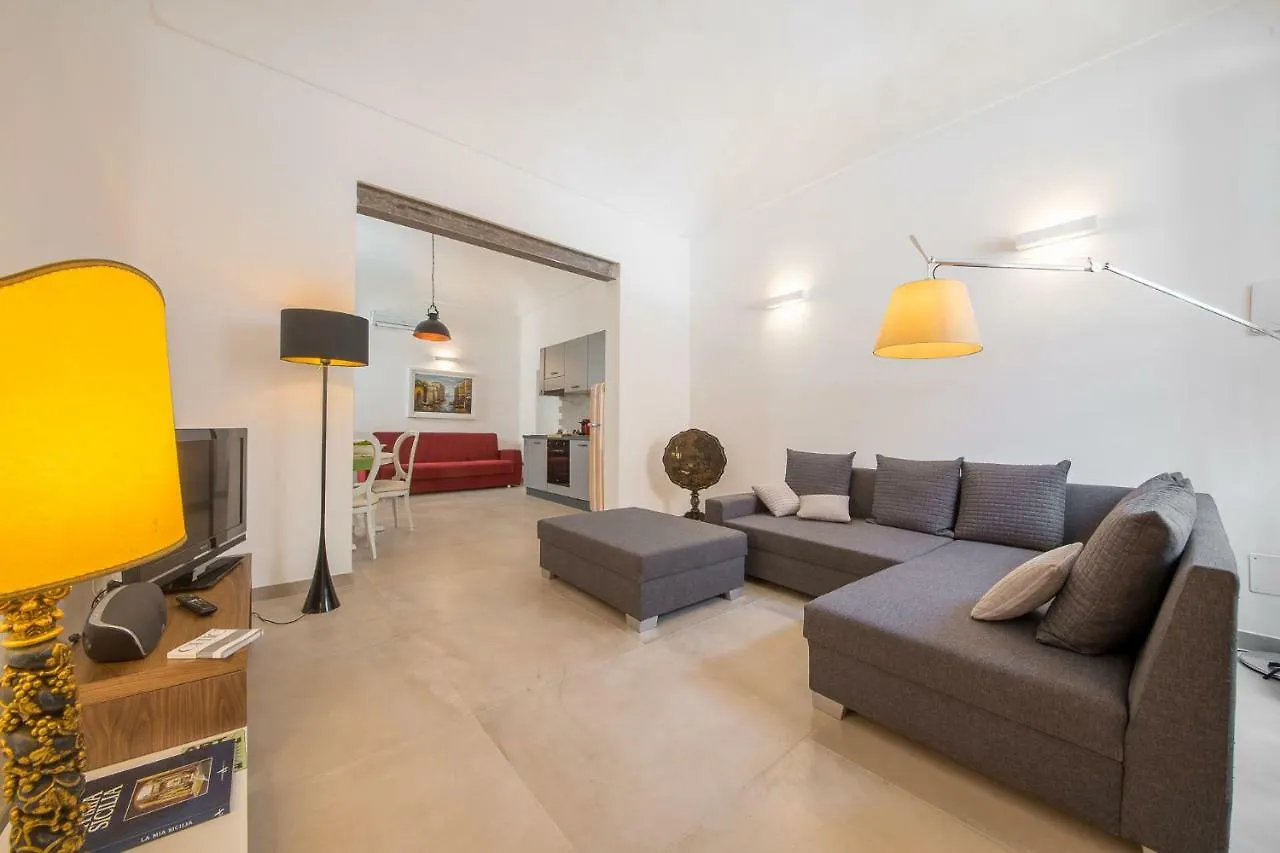 Boutique Apartment Noto