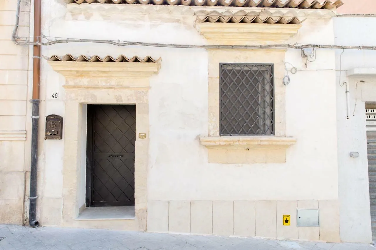 Boutique Apartment Noto 0*,