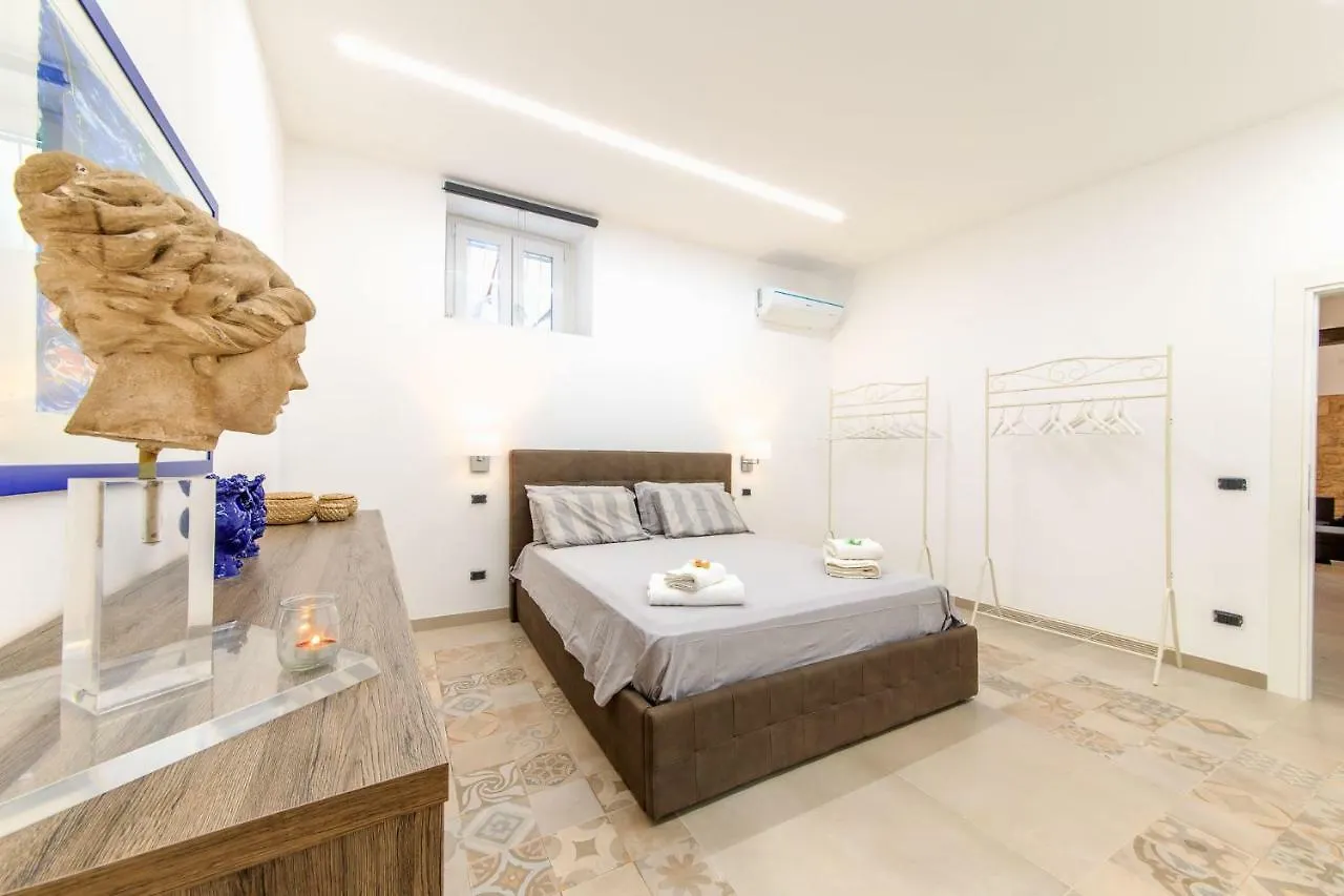 Boutique Apartment Noto